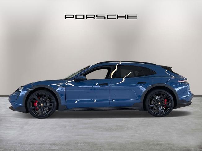 PORSCHE Taycan Photo 4