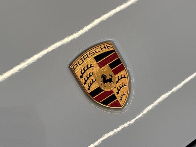 PORSCHE 911 Photo 33