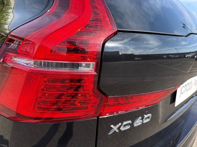 VOLVO XC60 Photo 18