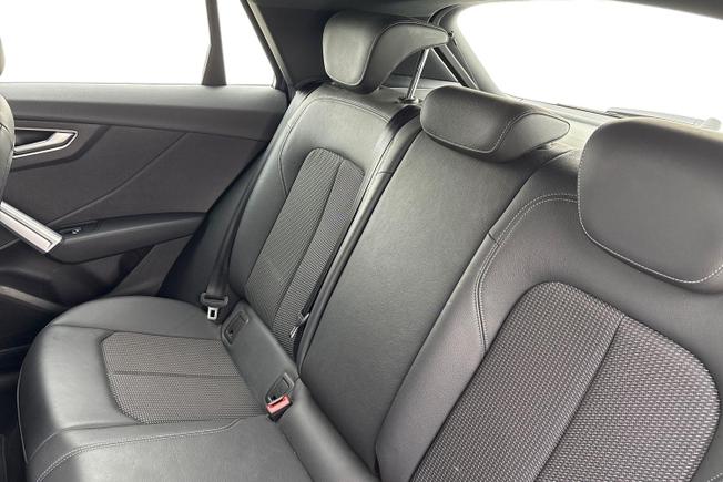Audi Q2 Photo 9