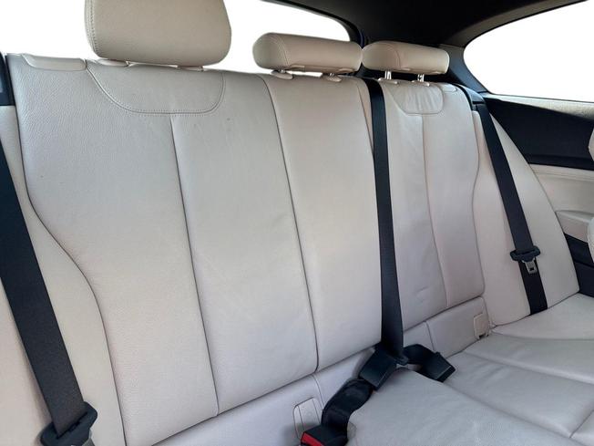 BMW 1 Series Photo 9