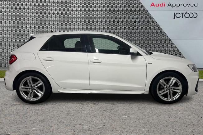 AUDI A1 Photo 4