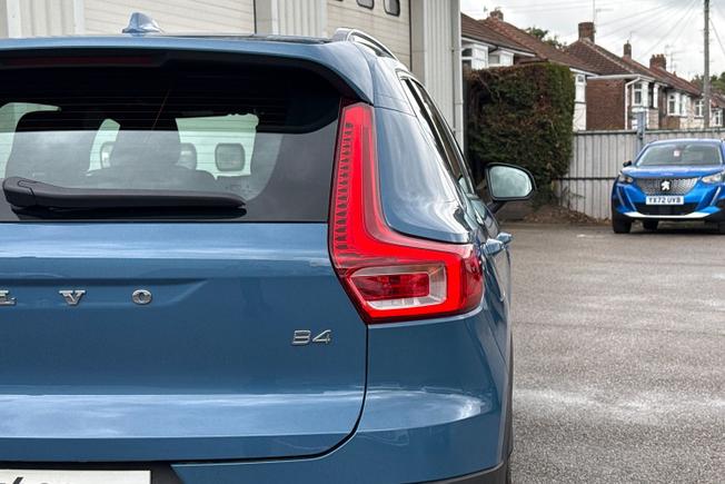 VOLVO Xc40 Photo 18