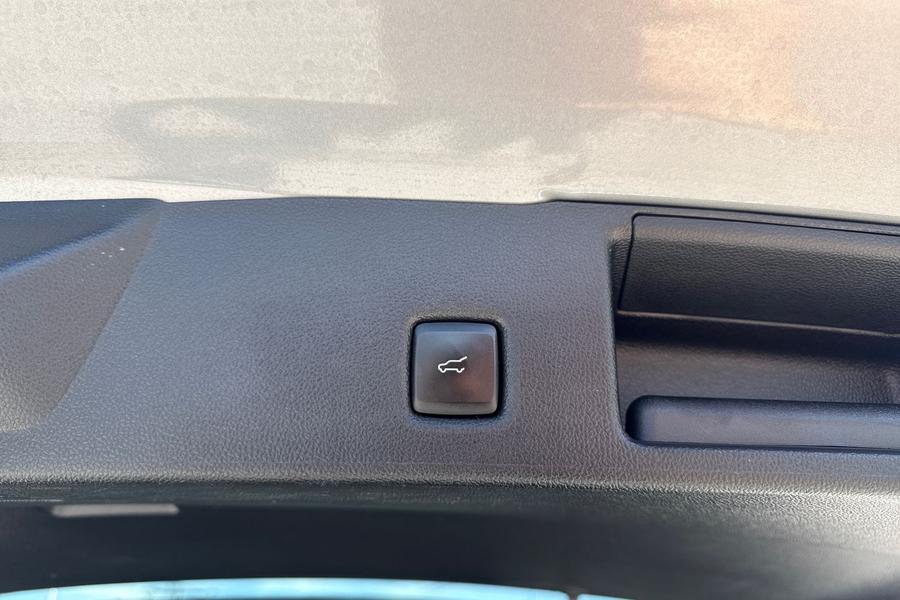 Ford Kuga Photo autoimg-2d6f14d7b2cd52c0e749813f7dc6114d3ea9326d.jpg