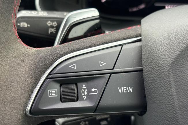 Audi Rsq8 Photo 16
