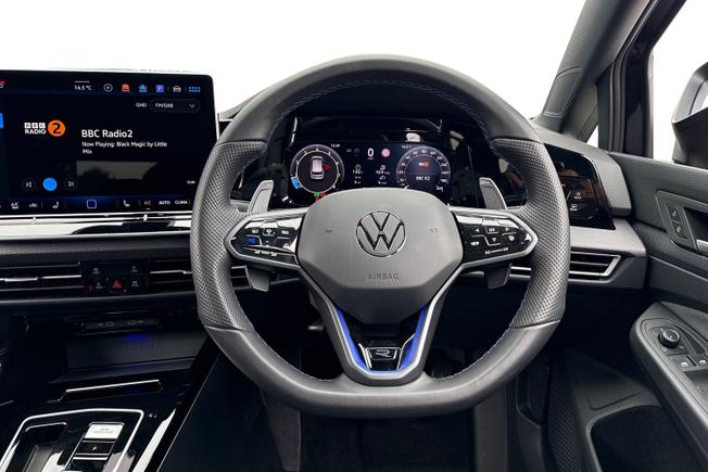 VOLKSWAGEN Golf Photo 11