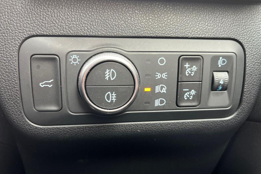 Ford KUGA Photo autoimg-2d748d19fb3cb3c01a4f57eaf9ad9bf9e0508cc8.jpg