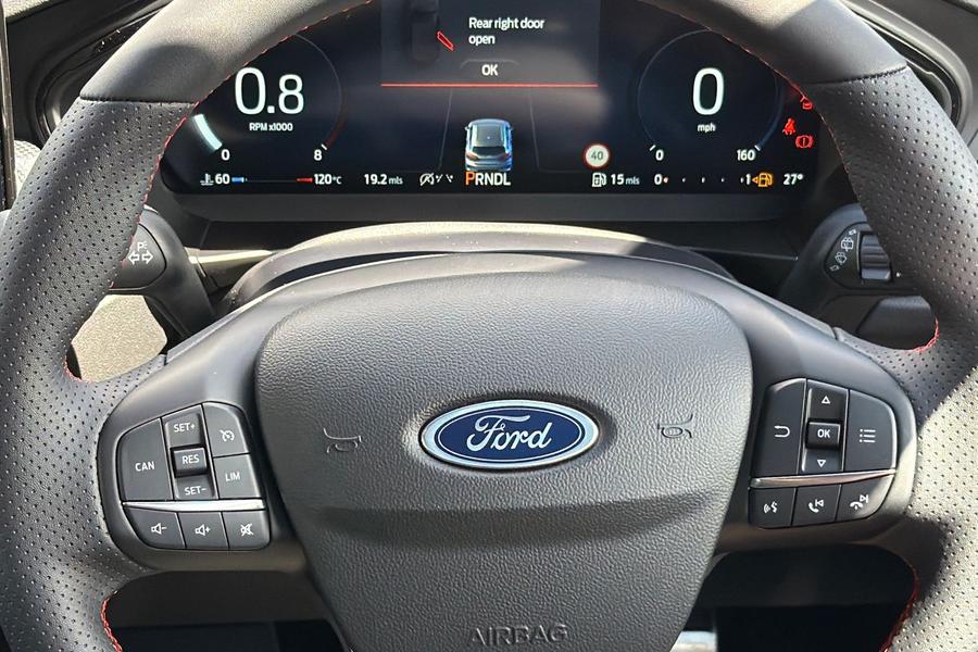 Ford FOCUS Photo autoimg-2d74dde5b4c026ce2b5cb00245ebdddd23a35b4c.jpg