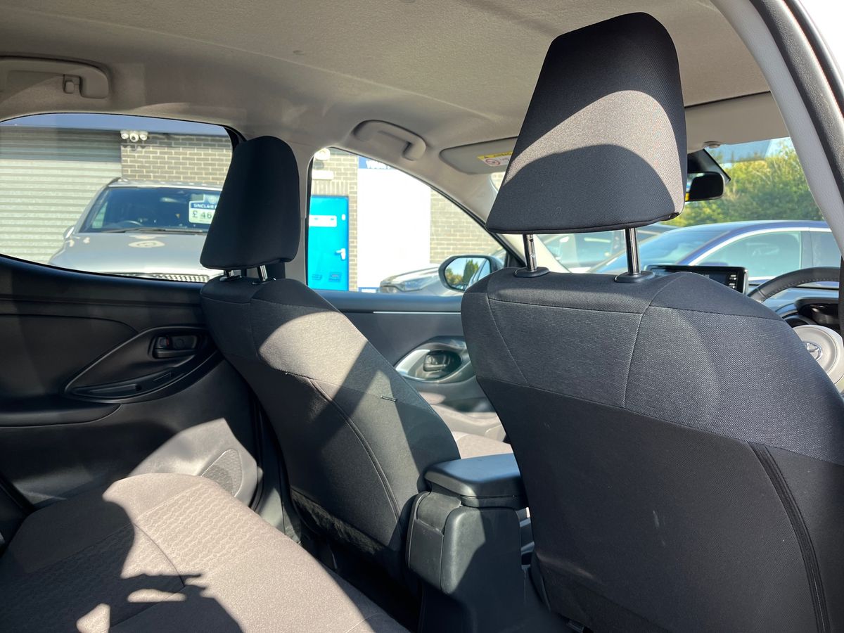 Toyota Yaris Photo 27