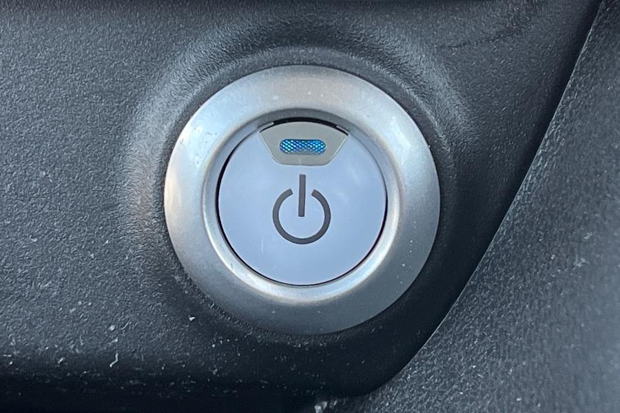 Nissan Leaf Photo autoimg-2d7a64ff2c3a0fcf93cb76ac8697e7983bcba6e8.jpg