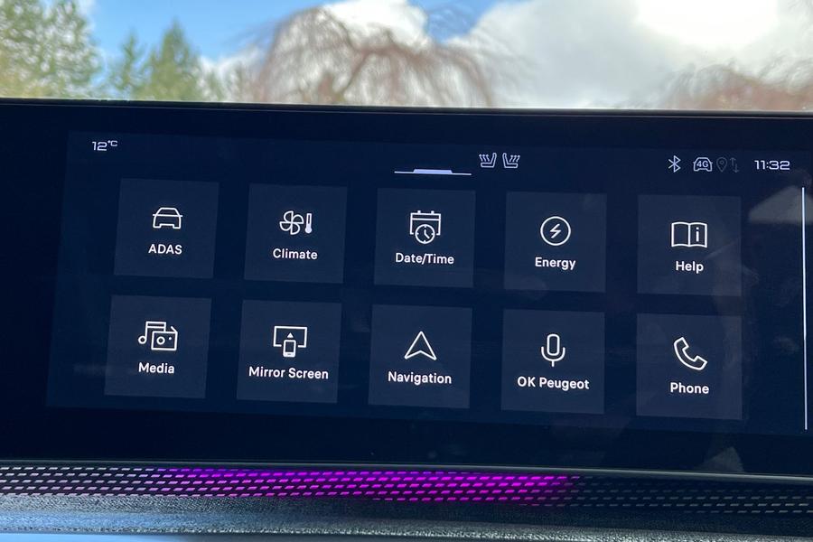 Peugeot E-3008 Photo autoimg-2d7bf932dd501b9788e4c5e6dc6eb283ddb42026.jpg