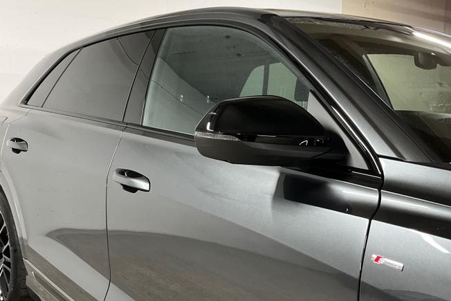 AUDI Q8 Photo 20