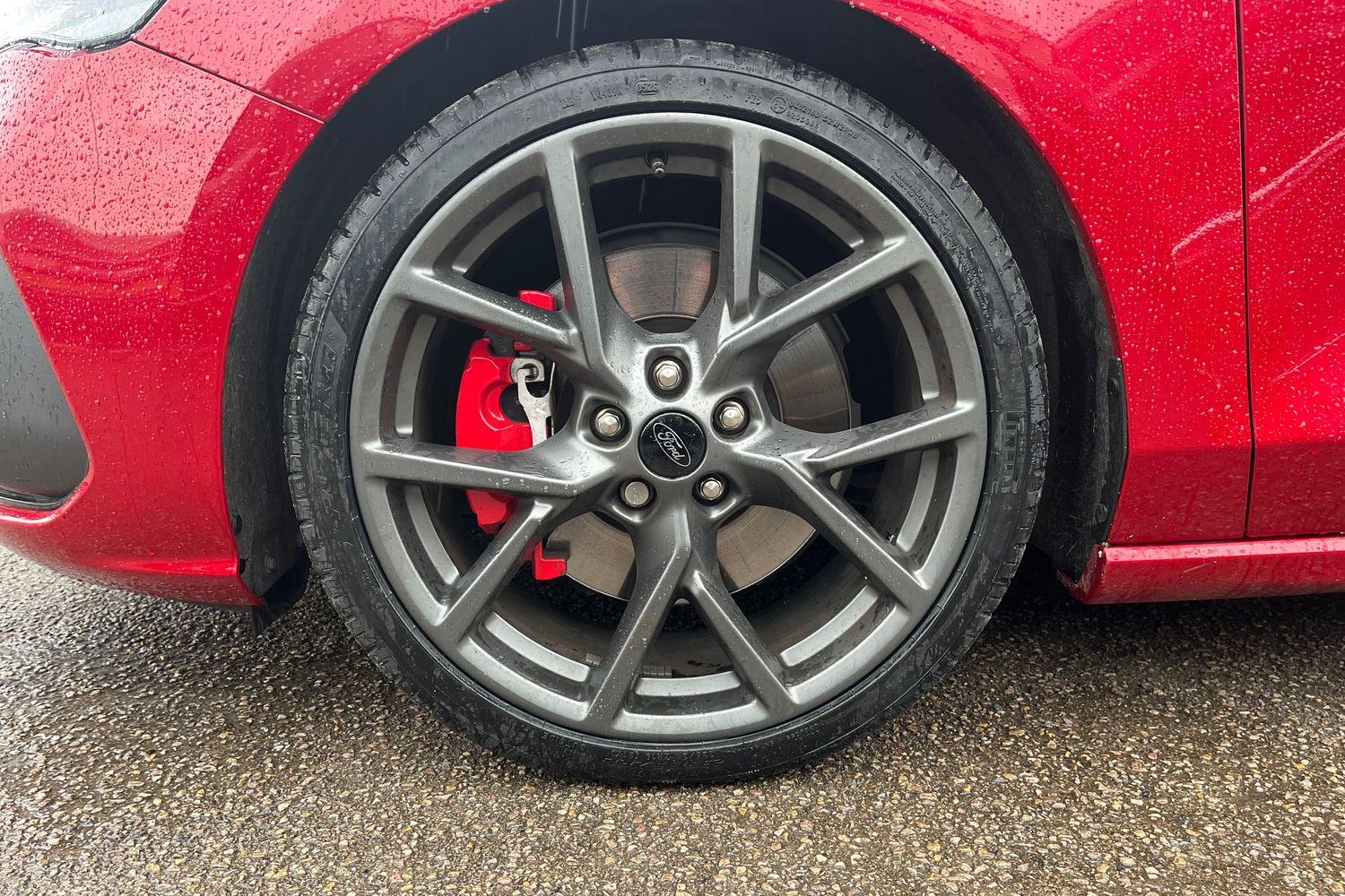 Ford FOCUS Photo 22