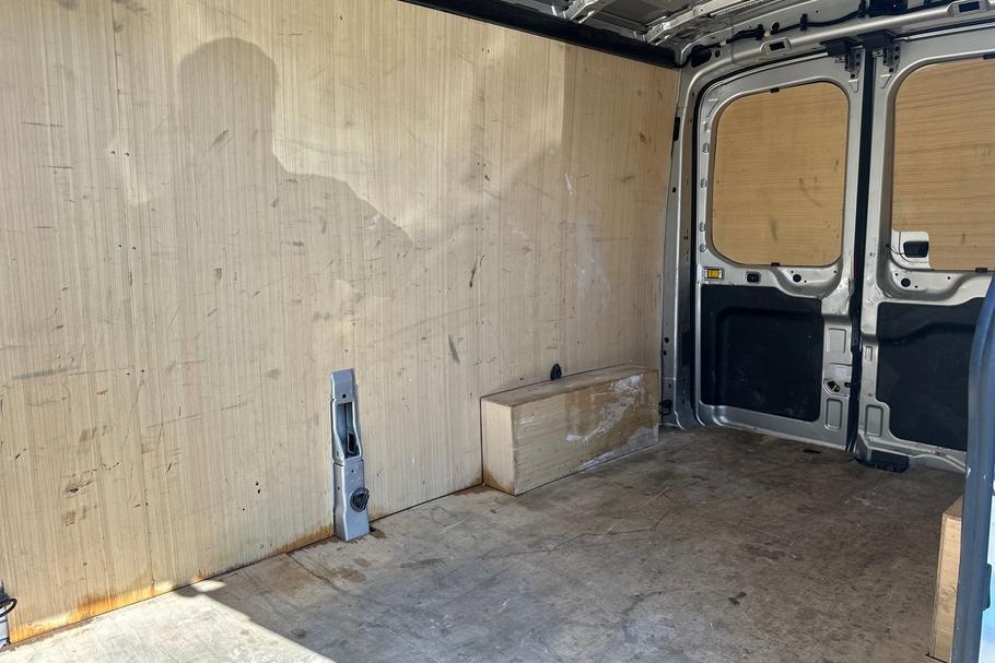 Used FORD TRANSIT HN24DWY 4