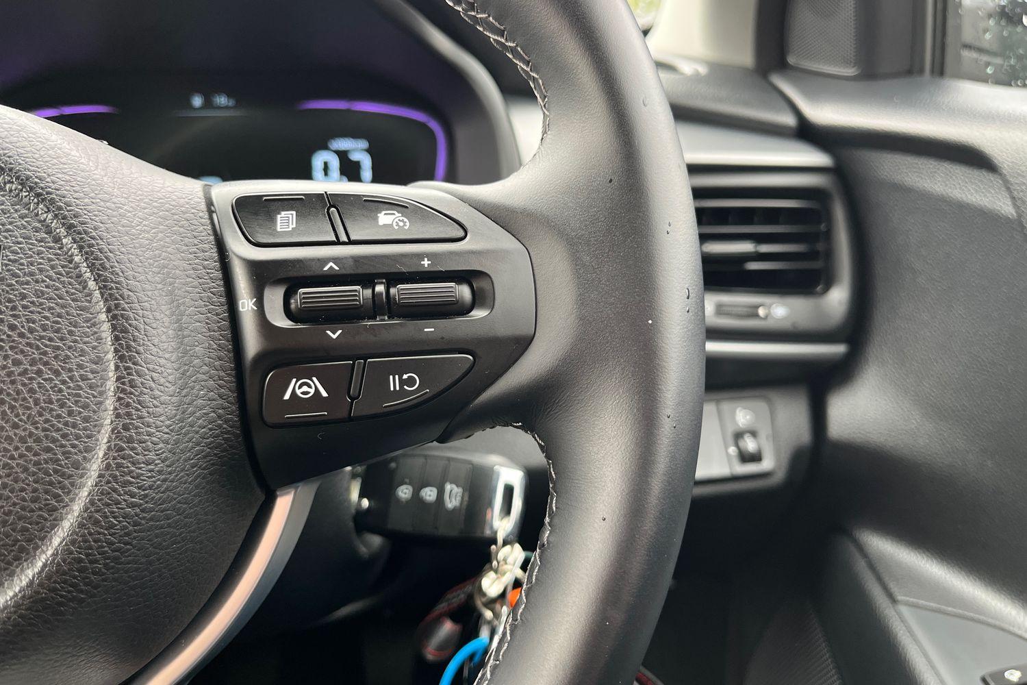 Kia STONIC Photo 35