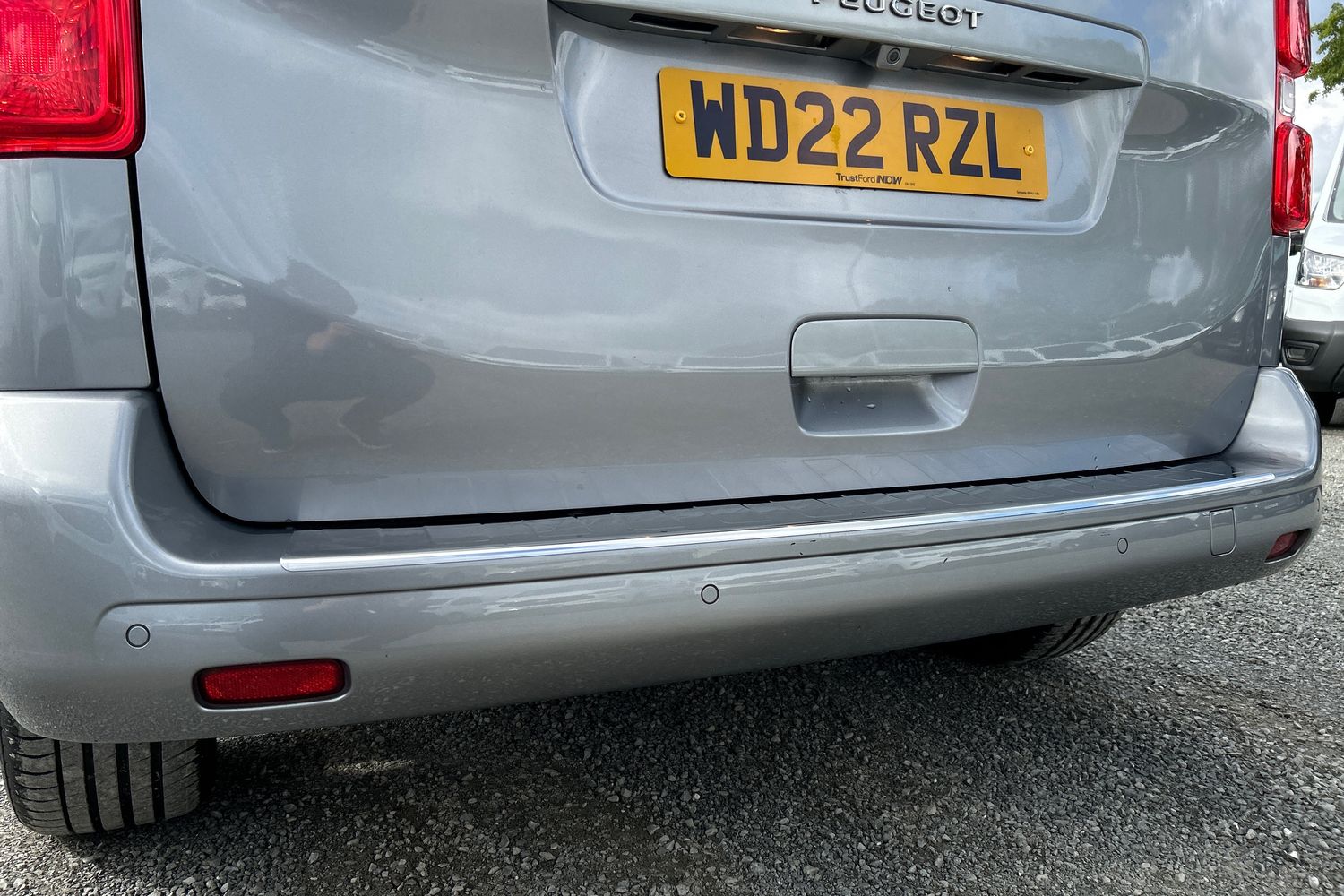 Peugeot TRAVELLER Photo 25