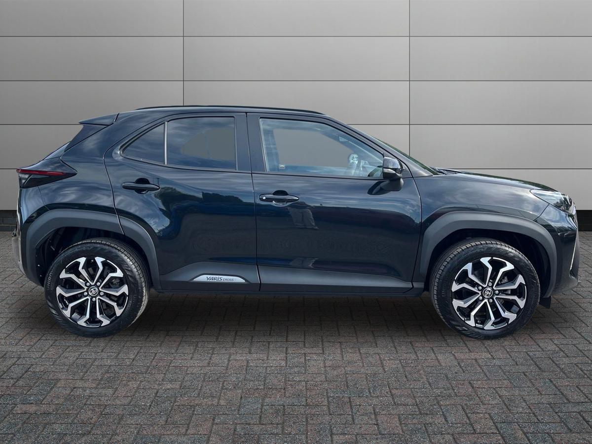 Toyota Yaris Cross Photo 5