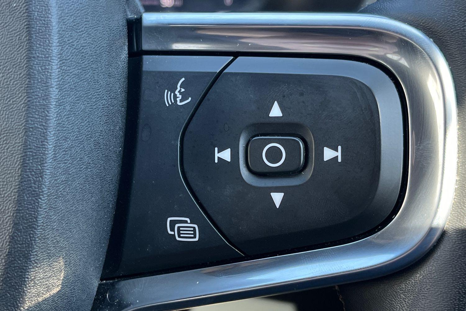 Volvo XC40 Photo 23