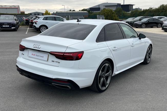 AUDI A4 Photo 27