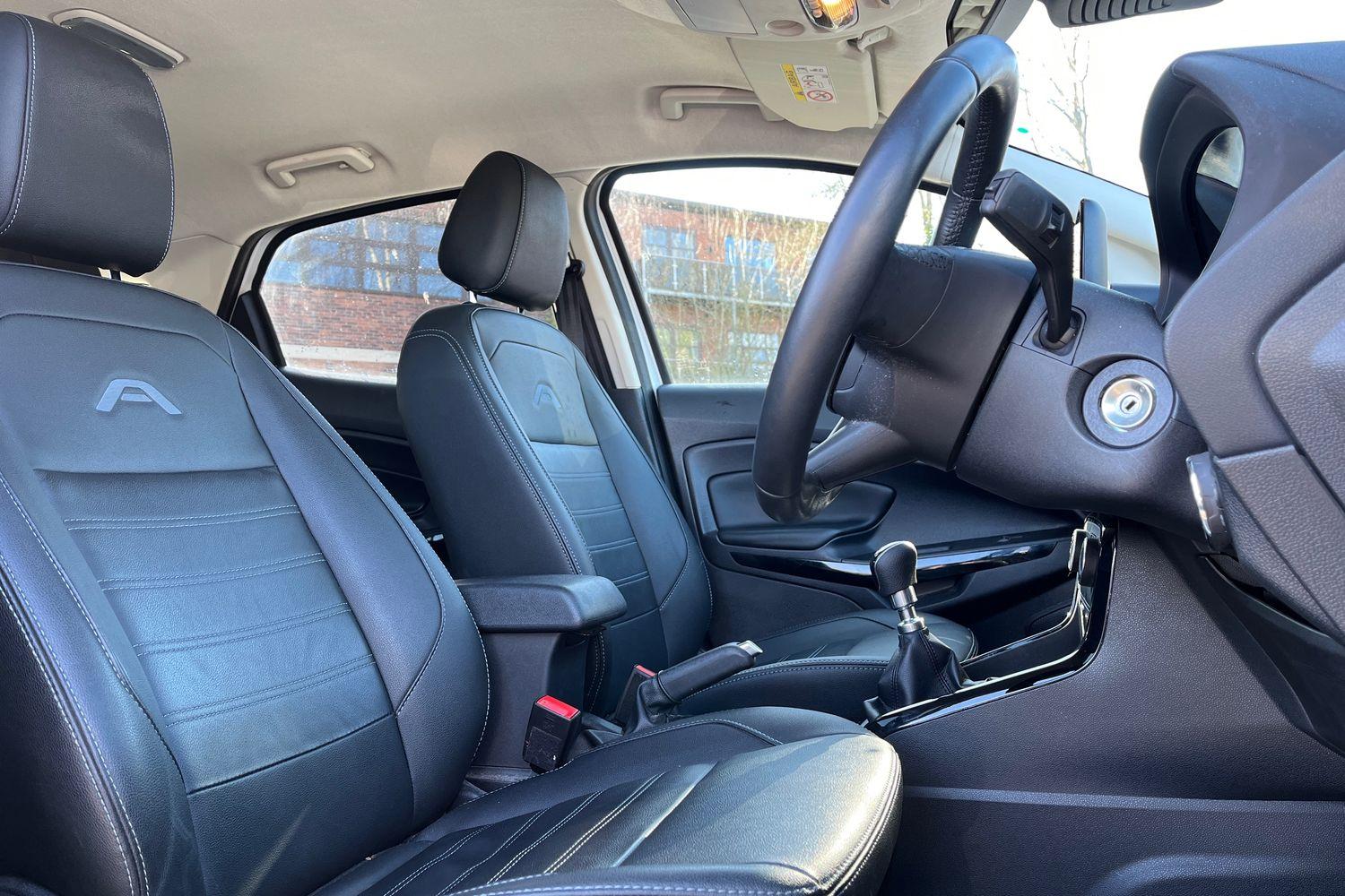 Ford EcoSport Photo 16