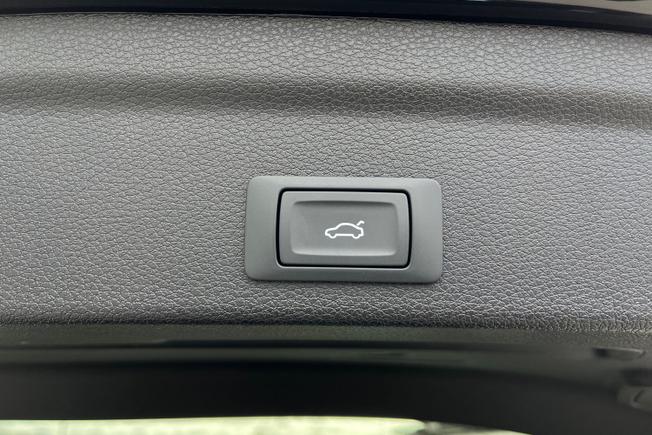 AUDI Q3 Photo 48