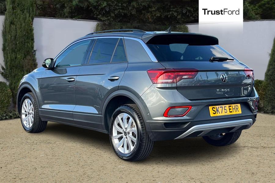 Volkswagen T-Roc Photo autoimg-2d9b3d4e17b2dc9578dd5ec58f37456ffbdf98b5.jpg