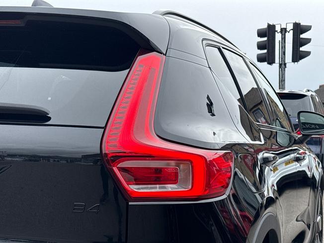 VOLVO Xc40 Photo 18