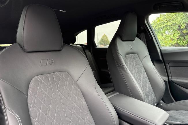 Audi Q4 e-tron Photo 32