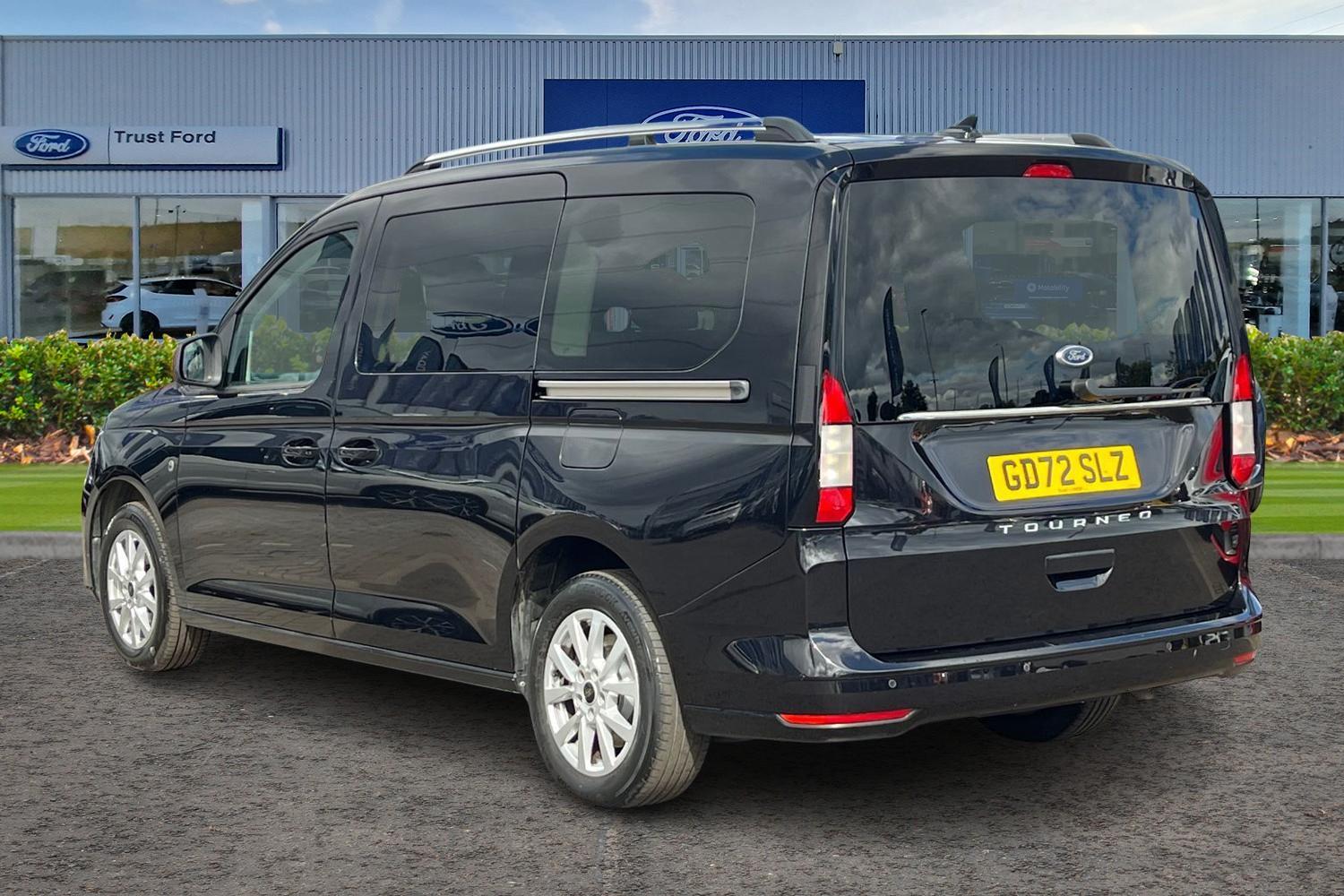 Ford Grand Tourneo Connect Photo 1