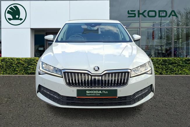 ŠKODA Superb Photo 8