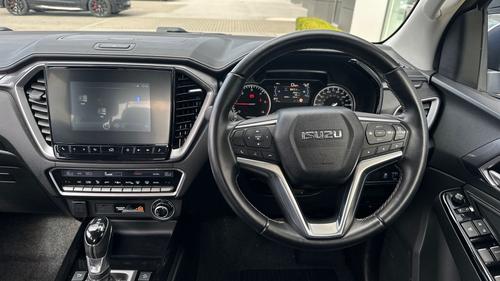 Isuzu D-Max Photo autoimg-2da62ba974965b188736ede7f4779bbccb49911f.jpg