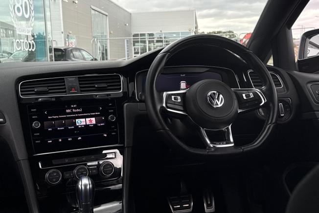 Volkswagen Golf Photo 38