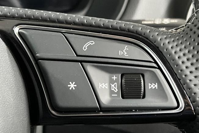 AUDI Q2 Photo 17