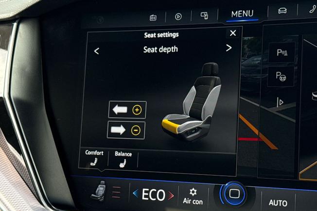 VOLKSWAGEN Touareg Photo 29