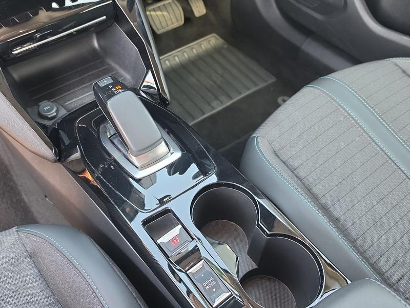 Used Peugeot E-2008 YB71SKU 23