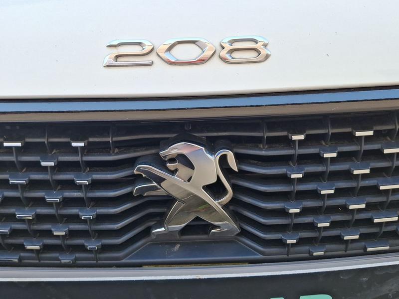 Used Peugeot 208 OW69AXF 27
