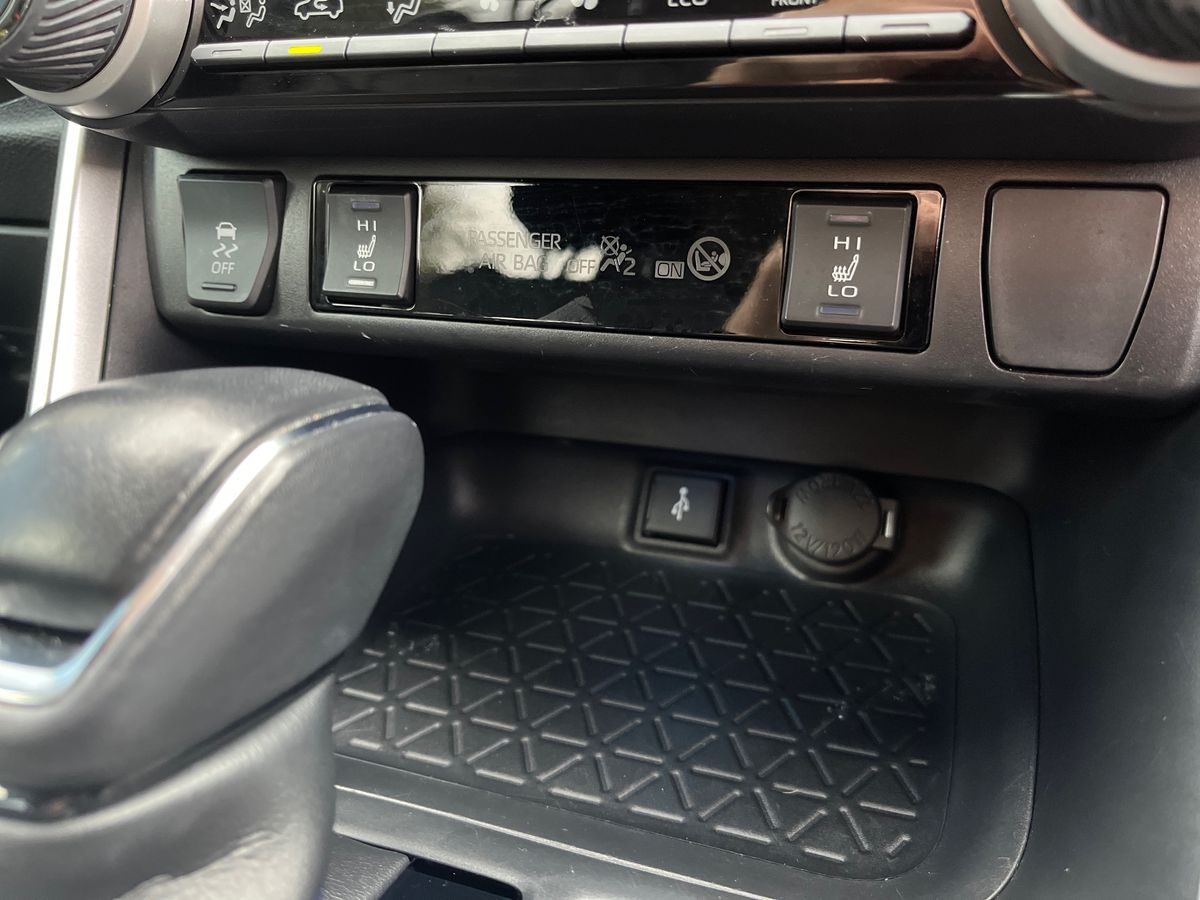 Toyota RAV4 Photo 40