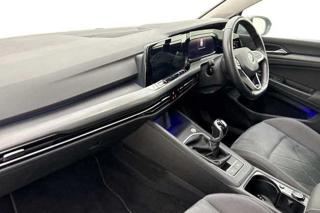 Volkswagen Golf Photo 2