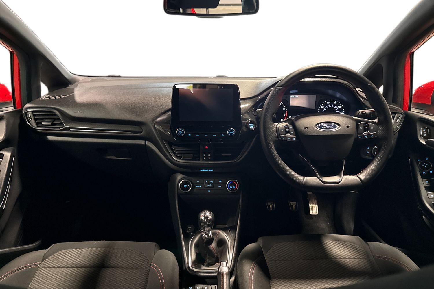 Ford FIESTA Photo 9