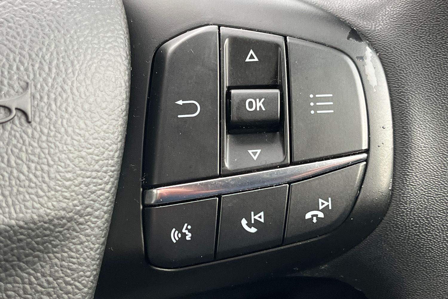 Ford FOCUS Photo 26