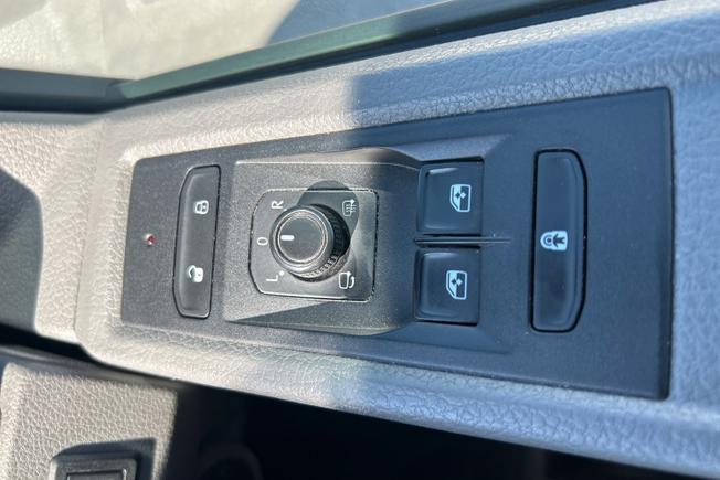 Volkswagen Transporter Photo 37