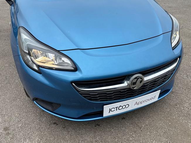 VAUXHALL Corsa Photo 29