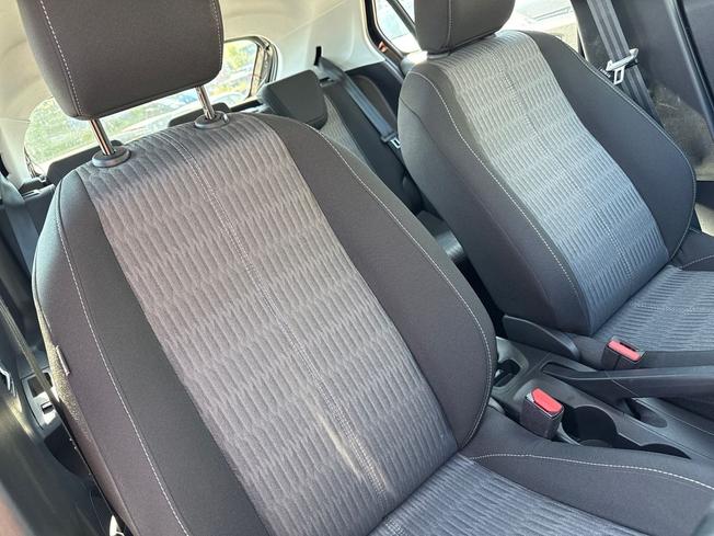 VAUXHALL Corsa Photo 25