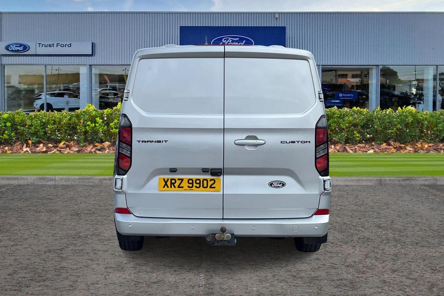 Used Ford TRANSIT CUSTOM XRZ9902 13