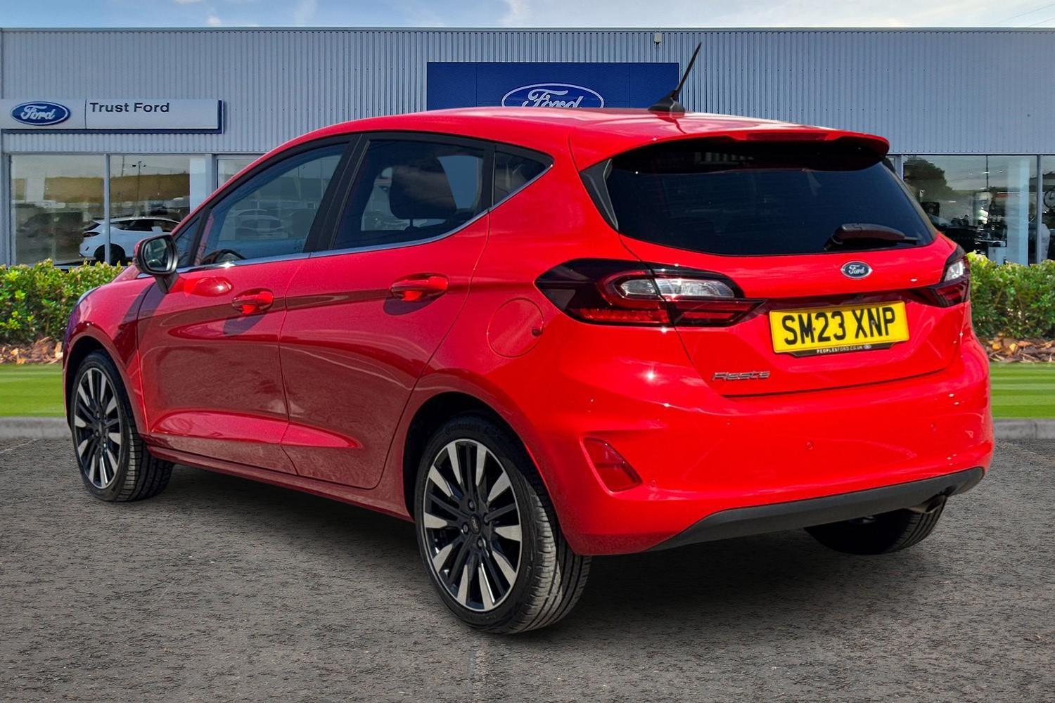 Ford Fiesta Photo 1