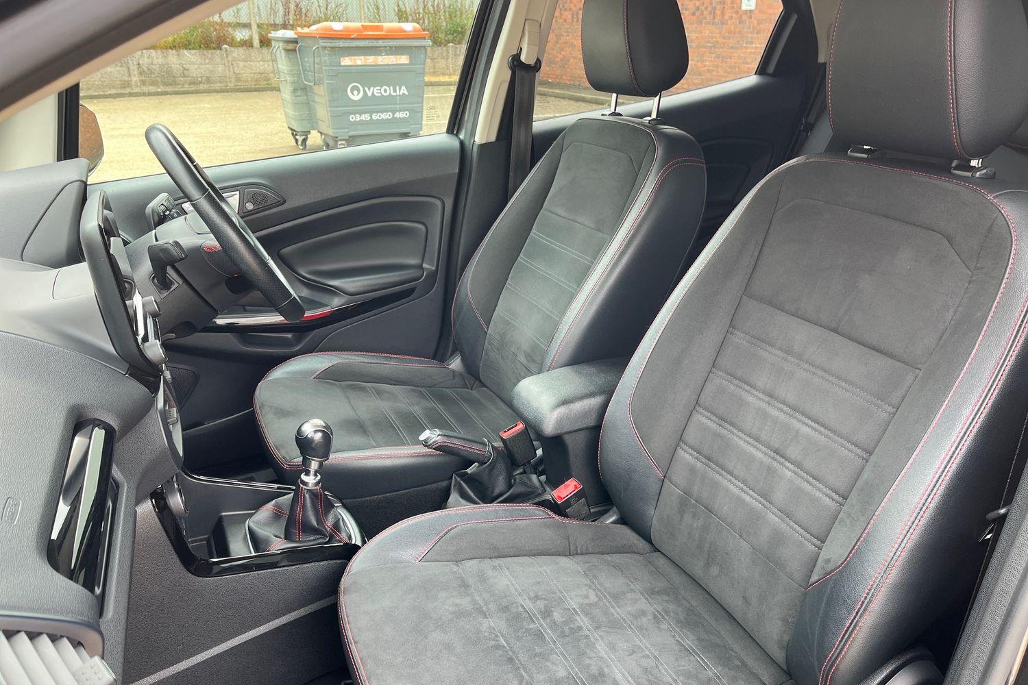 Ford EcoSport Photo 18