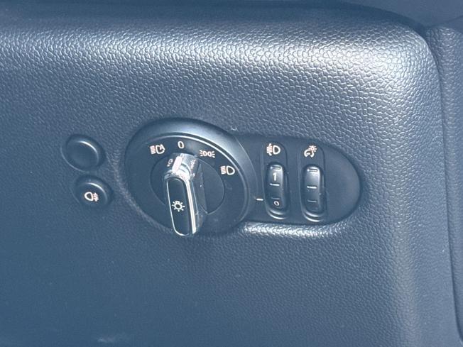 MINI Hatch Photo 45