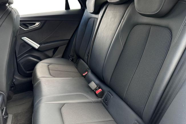 Audi Q2 Photo 9