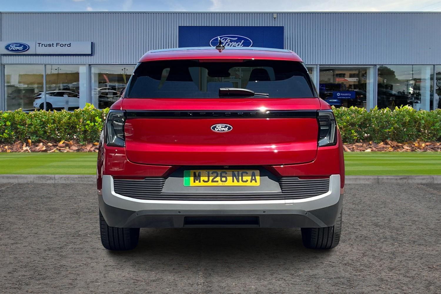 Ford Explorer Photo 6