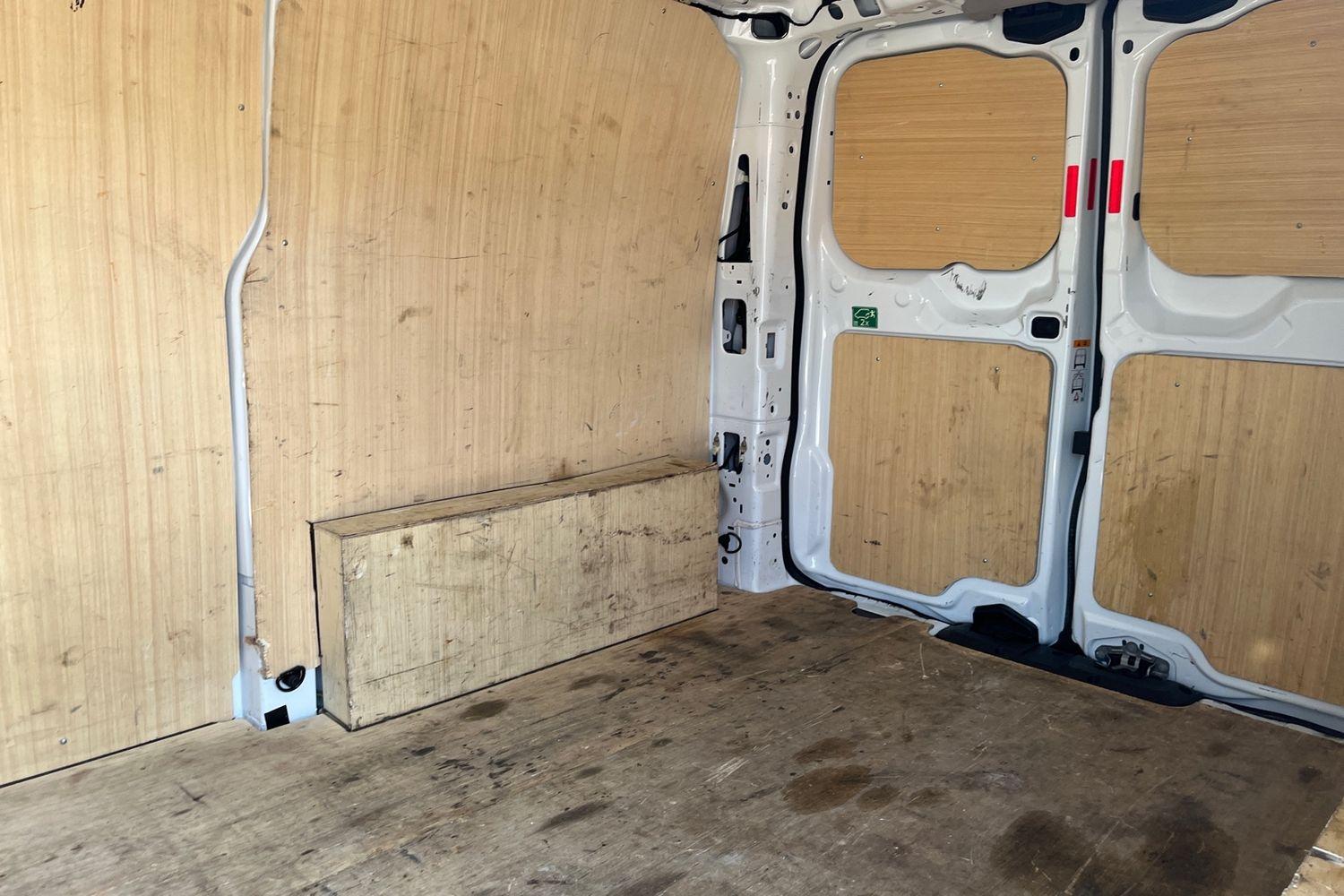 Ford TRANSIT CUSTOM Photo 4